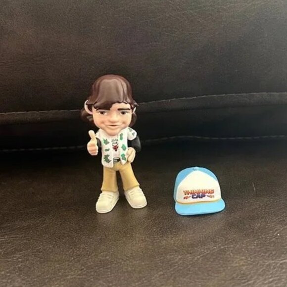 Stranger Things Mini Figures Bundle - Picture 2 of 6